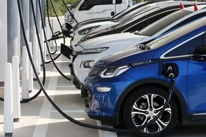 ESTACIONES DE CARGA DE VEHÍCULOS ELÉCTRICOS